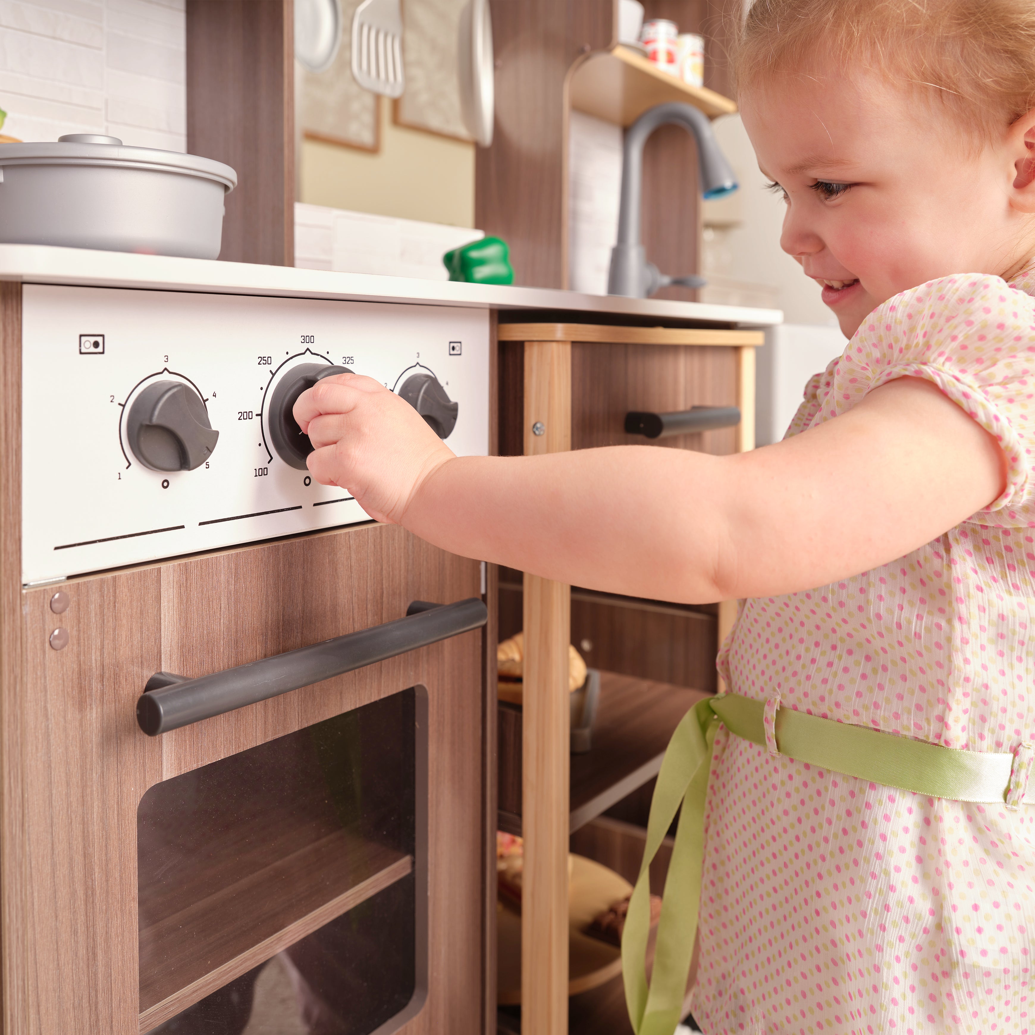 Midtown Mod Play Kitchen with Lights & Sounds